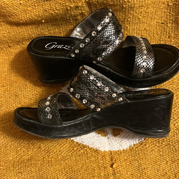 Grazie sandals - Picture 3 of 10